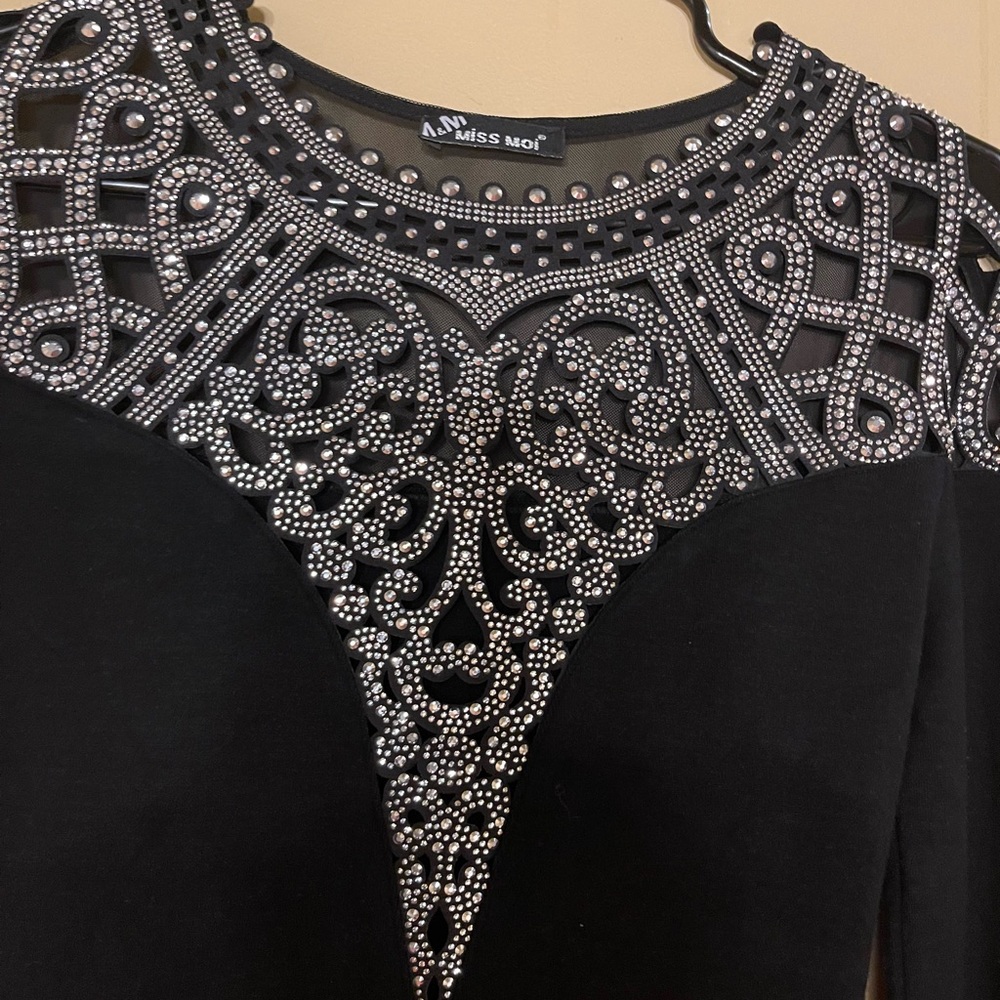 Top Wears - Picture 3 of 5